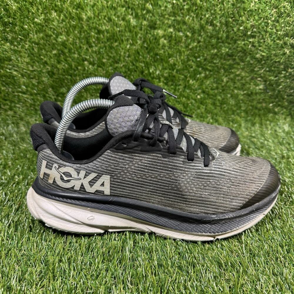 Hoka Clifton 9 Youth Size 7MD Black White Running Sneakers Lifestyle Comfort